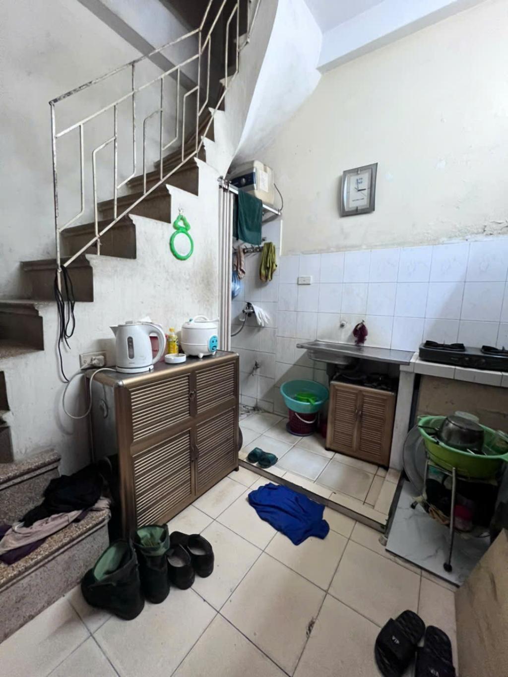 Bán nhà Quốc Tử Giám - diện tích 27,9m2 4 tầng - Gần phố - Hiếm nhà bán - giá 6,5 tỷ