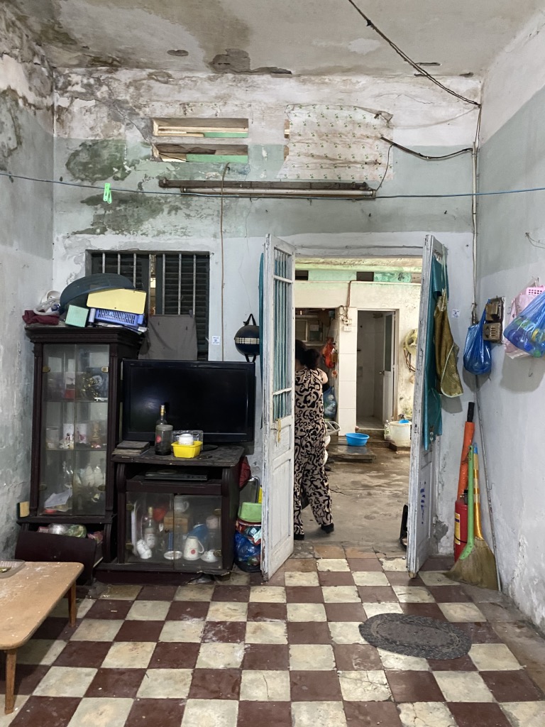 Bán nhà Ngõ Chợ Khâm Thiên - diện tích 109m2 3 tầng - Nhà 3 tầng cũ trung tâm quận Đống Đa - giá 19,8 tỷ