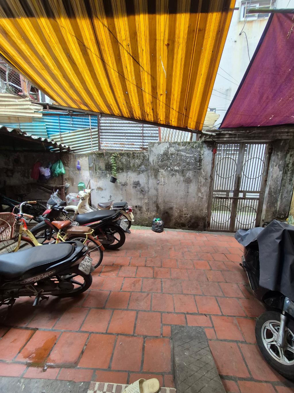 Bán nhà Hòa Bình - diện tích 154m2 2 tầng - Nhà cũ, chủ xác định bán đất - giá 20,5 tỷ