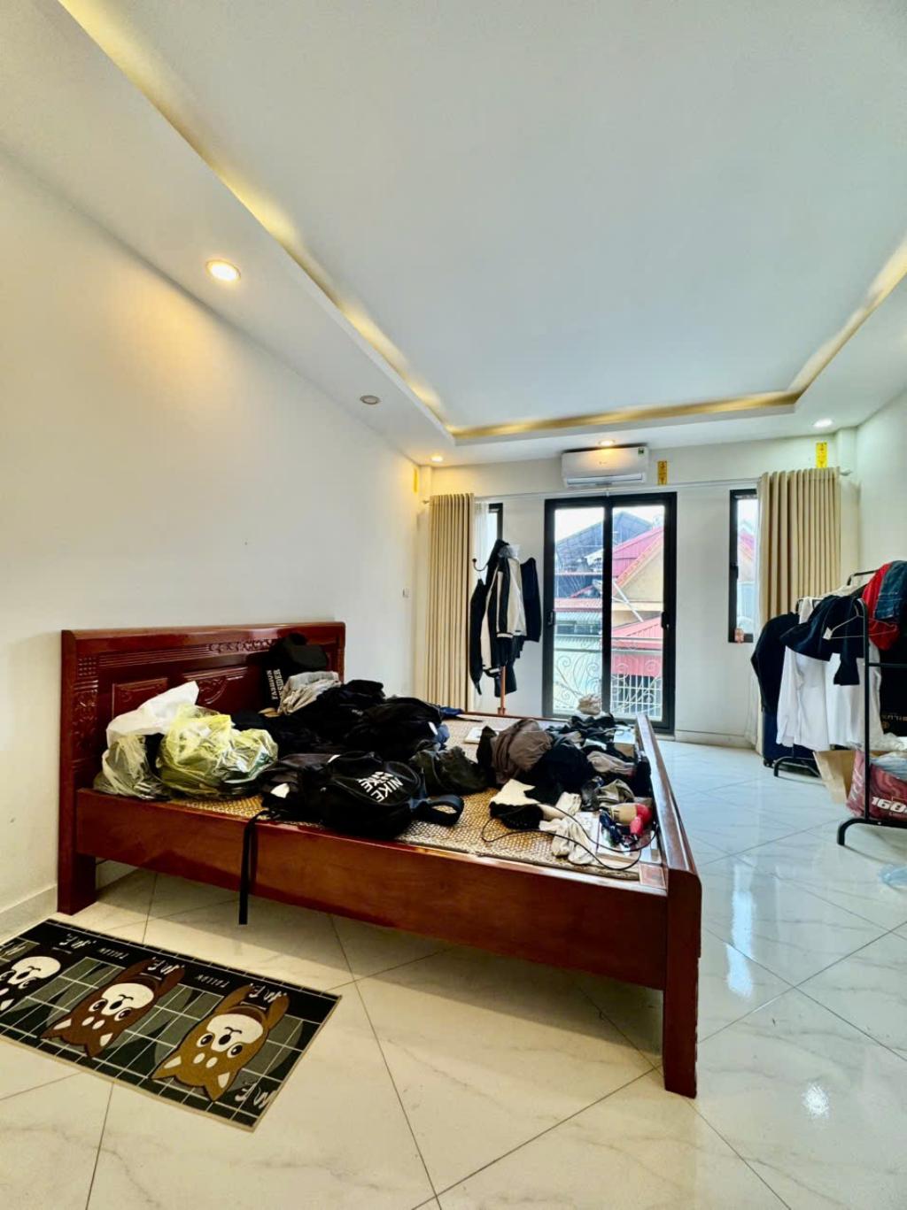 Bán nhà Giải Phóng - diện tích 58m2 6 tầng - Thang máy, ô tô nhỏ vào nhà - giá 16,6 tỷ