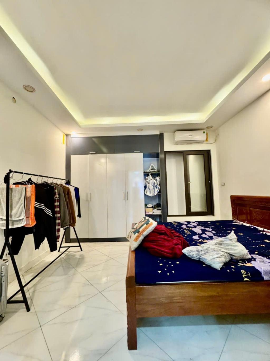 Bán nhà Giải Phóng - diện tích 58m2 6 tầng - Thang máy, ô tô nhỏ vào nhà - giá 16,6 tỷ