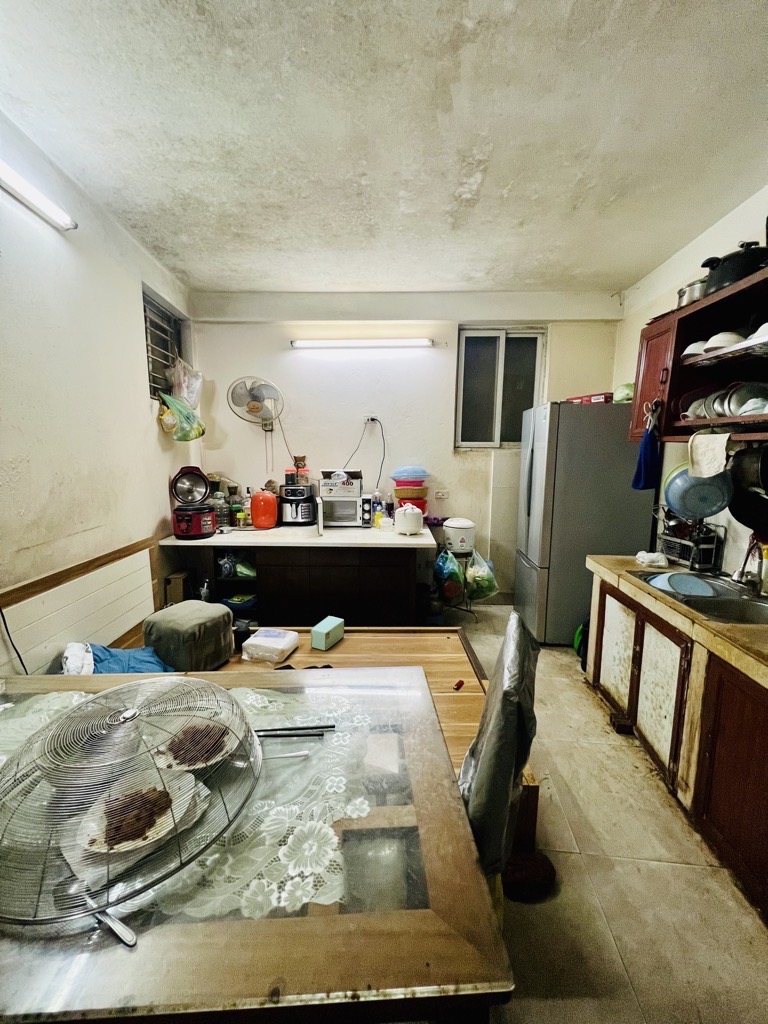 Bán nhà Đường Láng - diện tích 50m2 5 tầng - Kinh Doanh - Sát Phố - Ngõ Trước Nhà Rộng - giá 7,8 tỷ