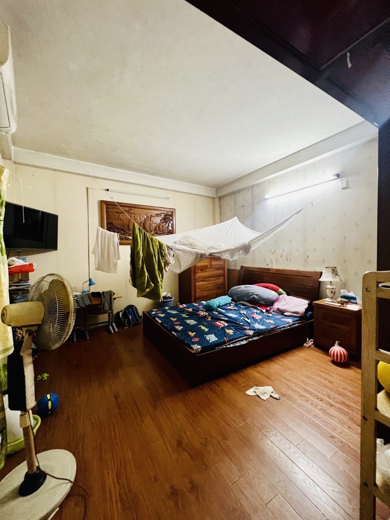 Bán nhà Đường Láng - diện tích 50m2 5 tầng - Kinh Doanh - Sát Phố - Ngõ Trước Nhà Rộng - giá 7,8 tỷ