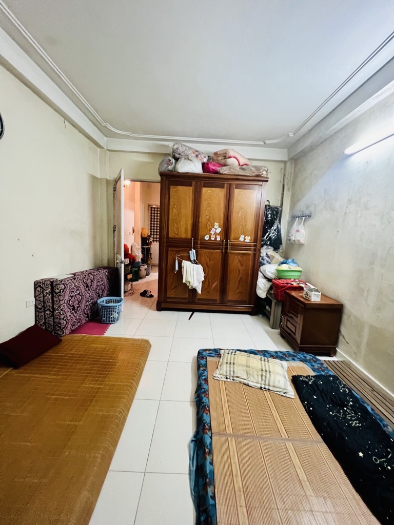 Bán nhà Đường Láng - diện tích 50m2 5 tầng - Kinh Doanh - Sát Phố - Ngõ Trước Nhà Rộng - giá 7,8 tỷ