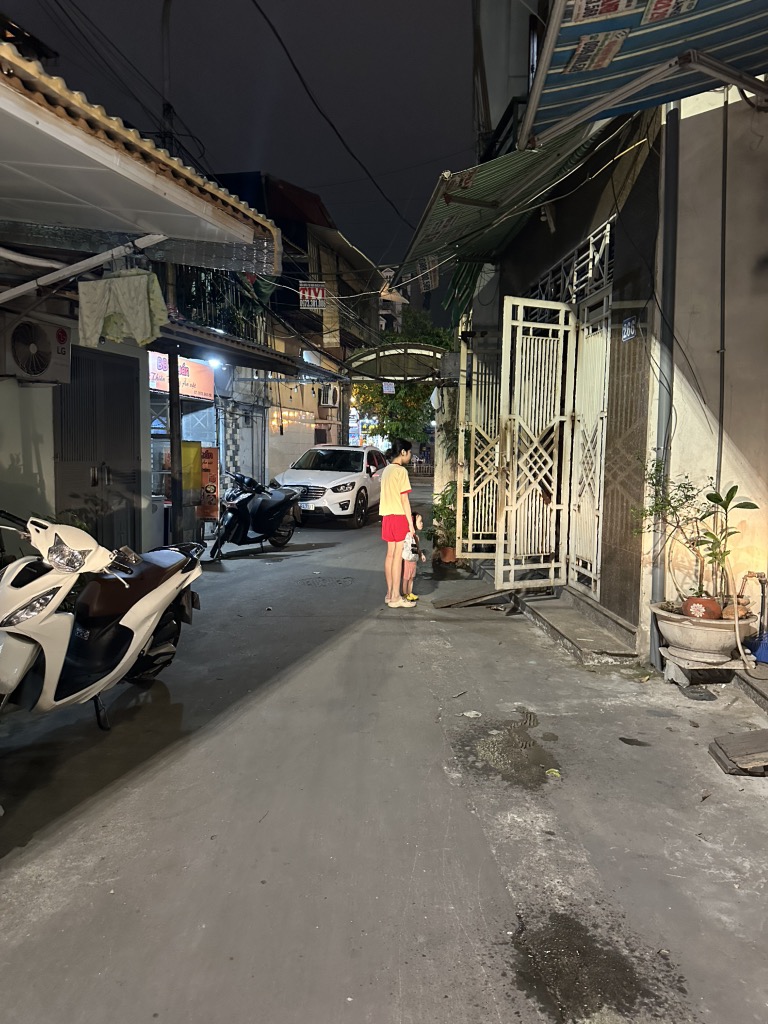 Bán nhà Kim Ngưu - diện tích 54m2 1 tầng - Ngõ thông - giá 8,4 tỷ