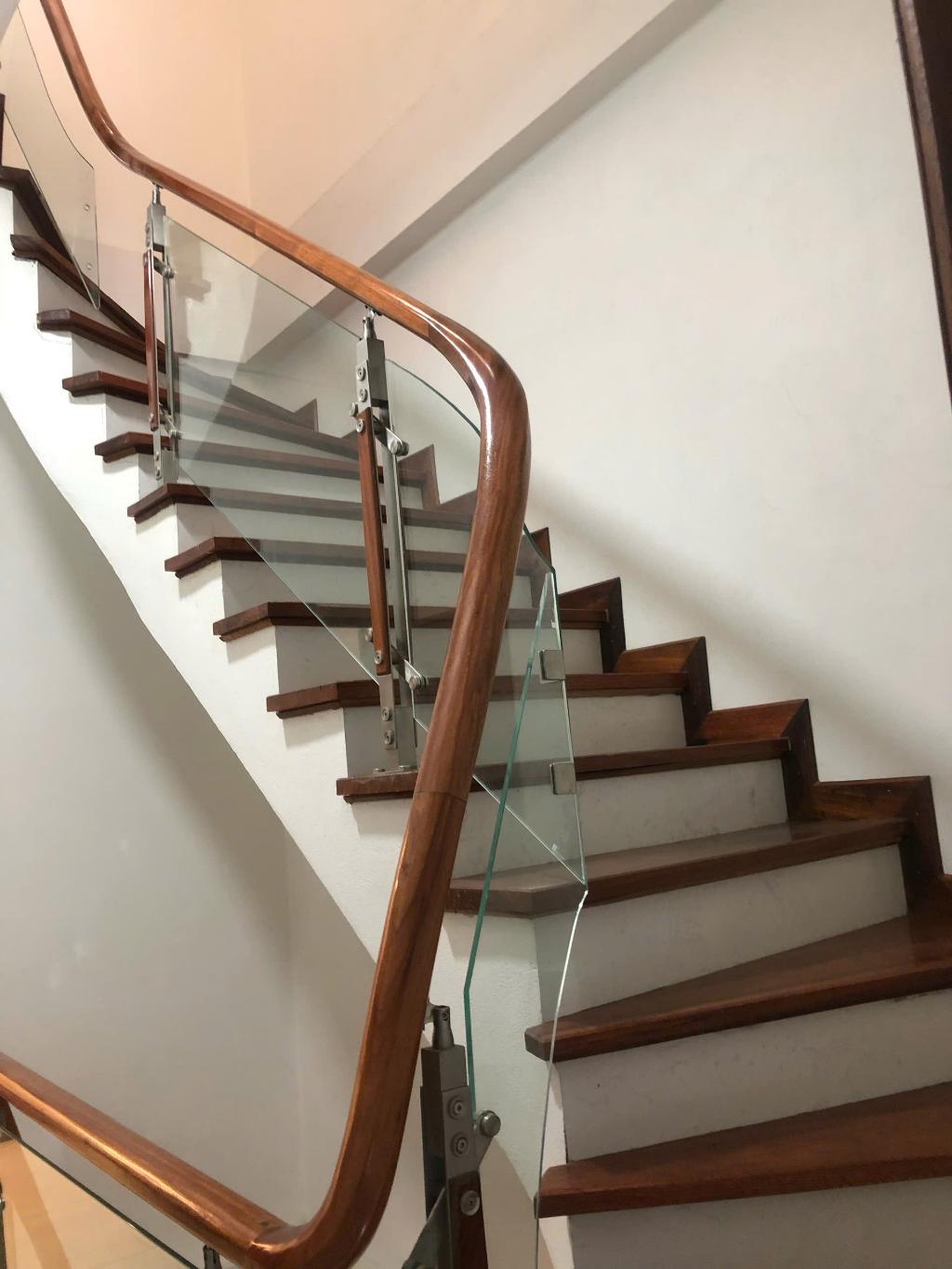 Bán nhà Nguyễn Đức Cảnh - diện tích 44m2 5 tầng - Sổ đỏ chính chủ - giá 9,2 tỷ