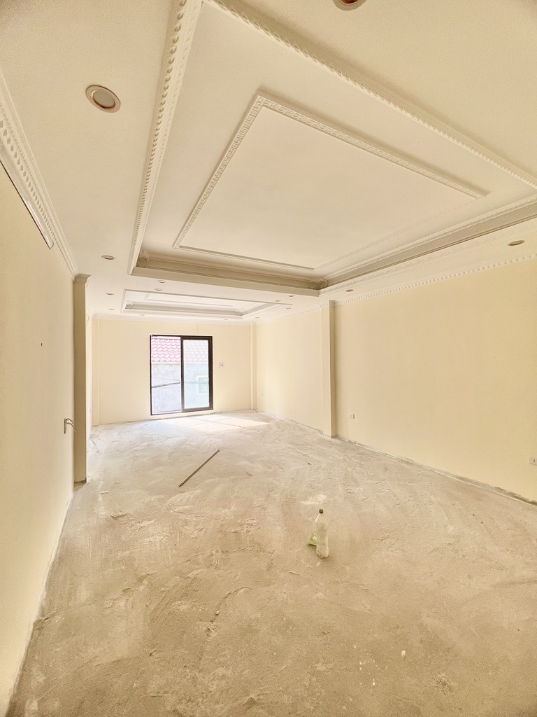 Bán nhà Vĩnh Hưng - diện tích 54m2 5 tầng - Ô TÔ ĐỖ CỬA VÀO NHÀ - giá 11,3 tỷ