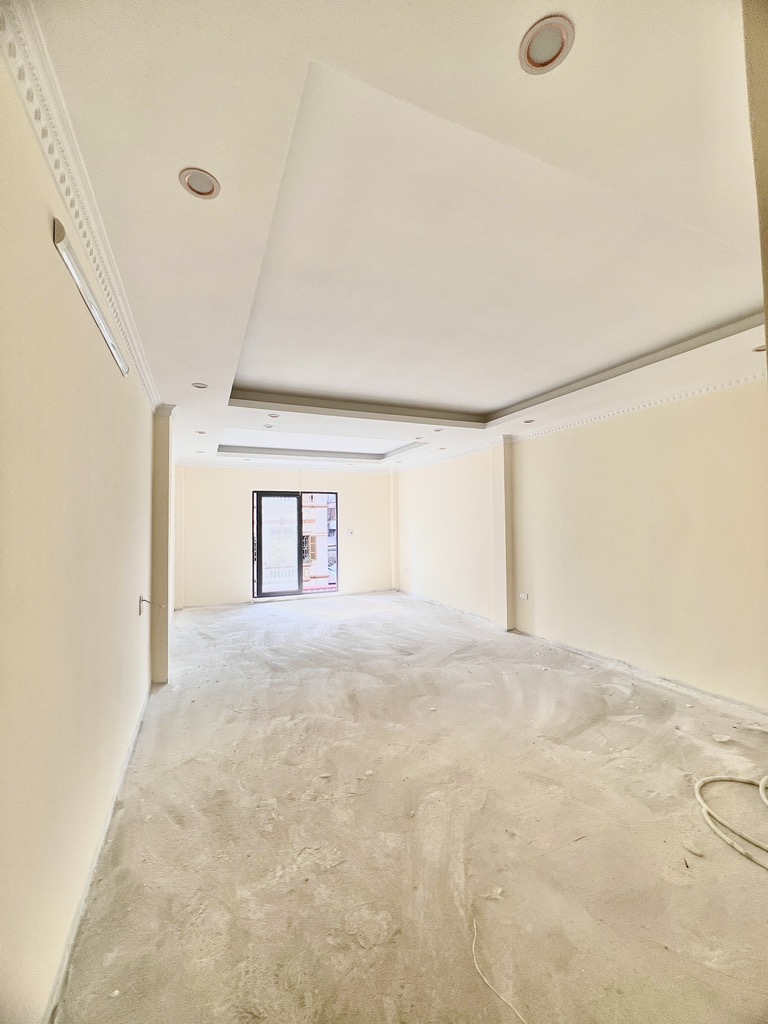 Bán nhà Vĩnh Hưng - diện tích 54m2 5 tầng - Ô TÔ ĐỖ CỬA VÀO NHÀ - giá 11,3 tỷ