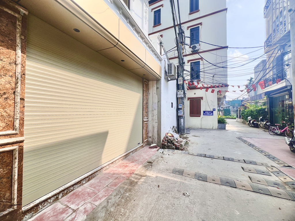 Bán nhà Vĩnh Hưng - diện tích 54m2 5 tầng - Ô TÔ ĐỖ CỬA VÀO NHÀ - giá 11,3 tỷ