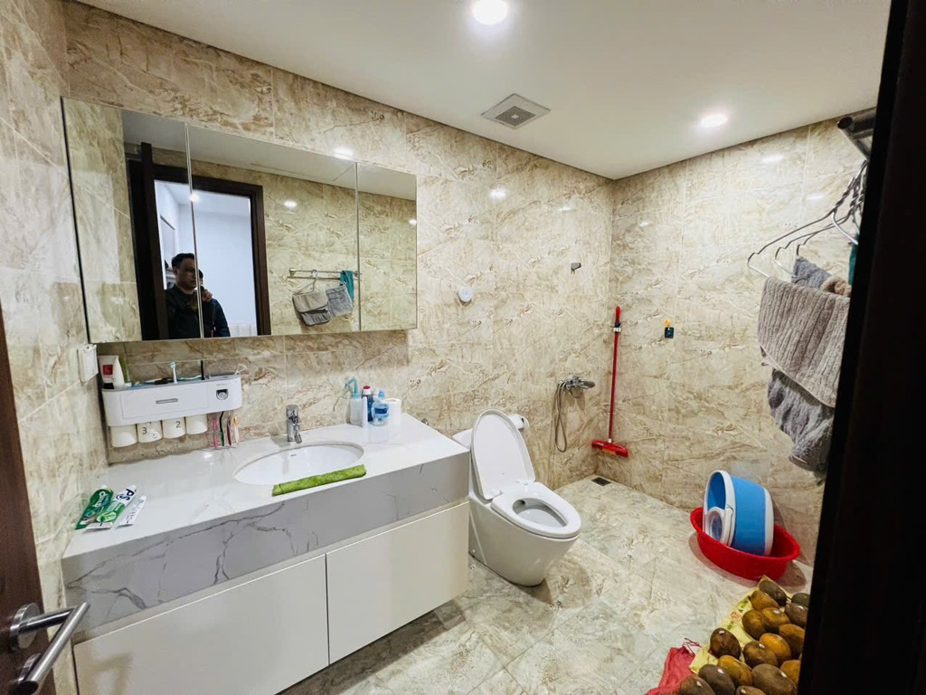 Bán nhà Trần Thủ Độ - diện tích 99.6m2 1 tầng - Chung cư Green Park - giá 7,9 tỷ