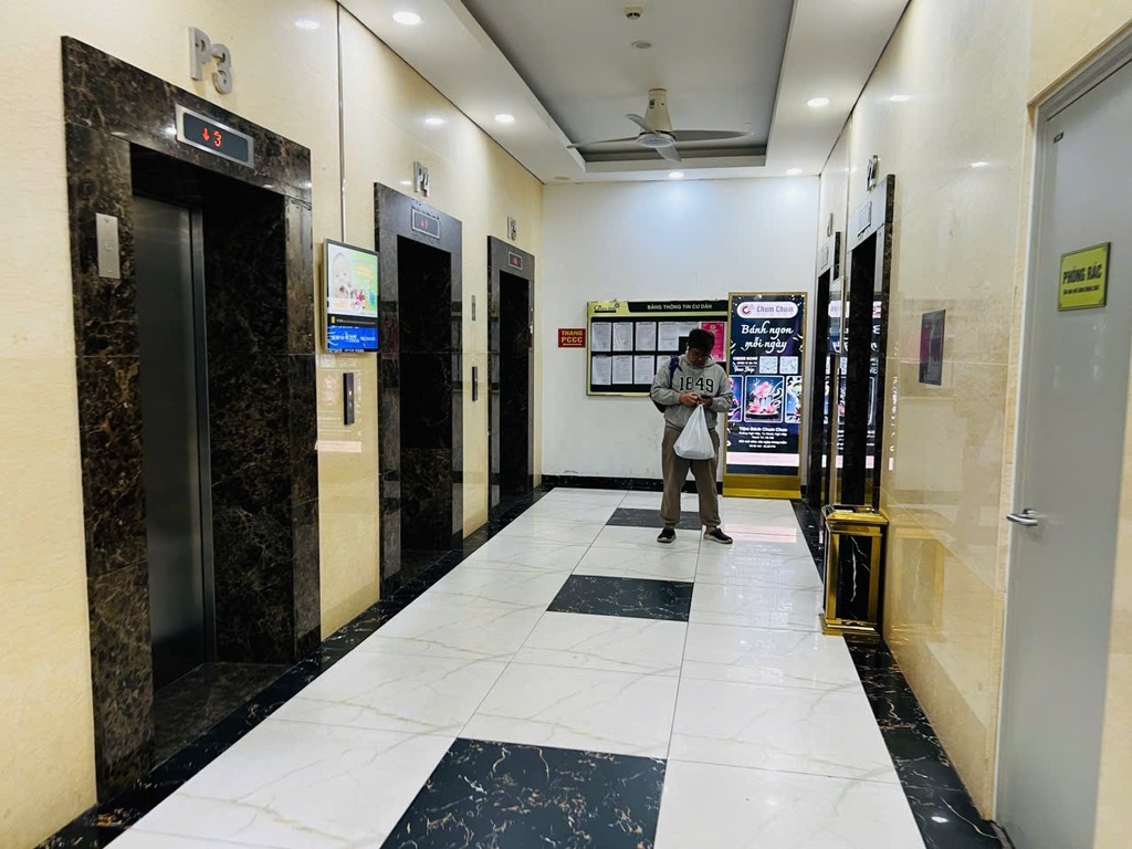 Bán nhà Trần Thủ Độ - diện tích 99.6m2 1 tầng - Chung cư Green Park - giá 7,9 tỷ