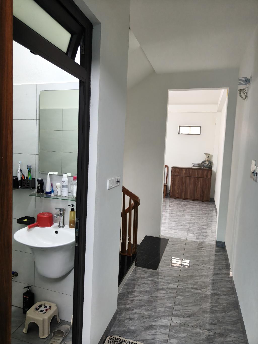 Bán nhà Nguyễn Khoái - diện tích 52m2 5 tầng - Ô TÔ ĐỖ CỬA - giá 13 tỷ