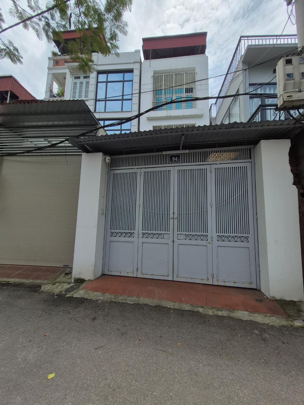 Bán nhà Hoàng Mai - diện tích 90m2 3 tầng - ô tô tránh - giá 17 tỷ