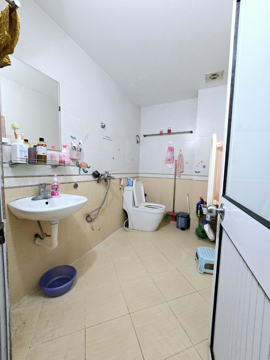 Bán nhà Ngọc Hồi - diện tích 132.8m2 3 tầng - Nhà đẹp hiếm có - giá 20,5 tỷ