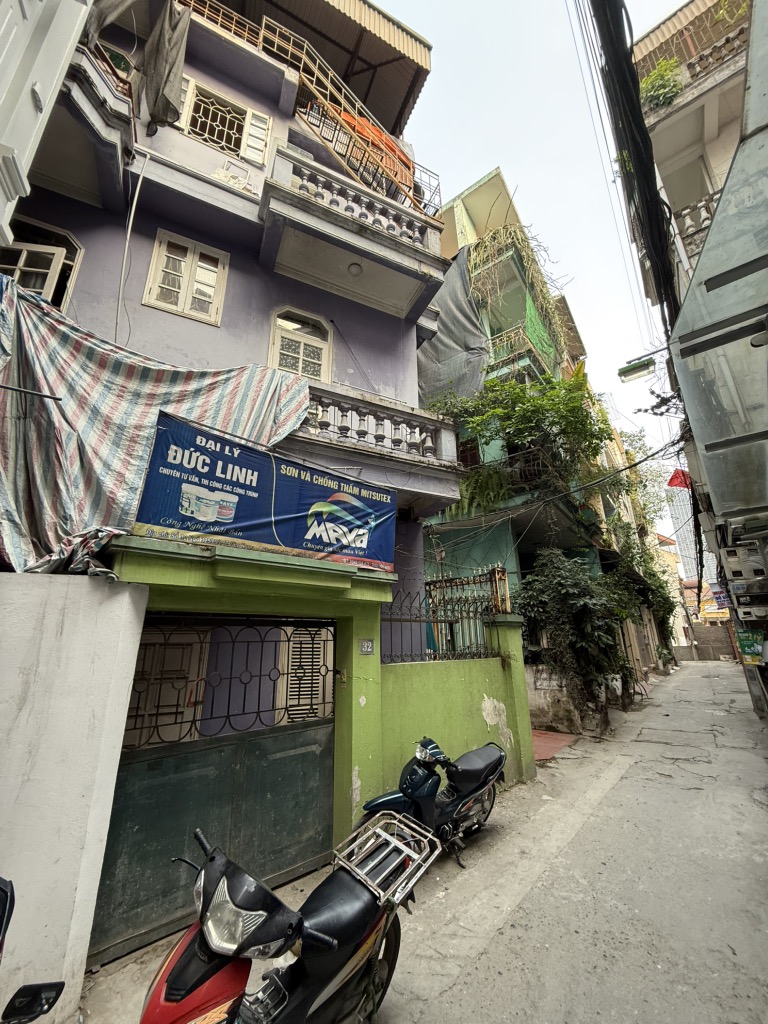 Bán nhà Kim Ngưu - diện tích 62m2 3 tầng - Lô góc, 2 thoáng - giá 11,2 tỷ