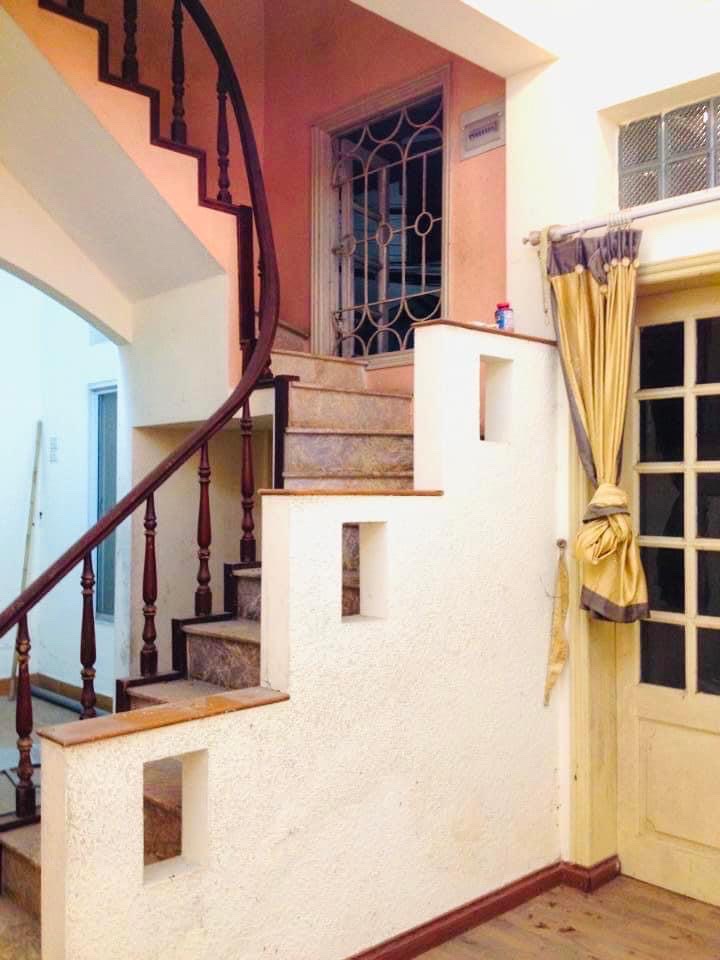 Bán nhà Kim Ngưu - diện tích 62m2 3 tầng - Lô góc, 2 thoáng - giá 11,2 tỷ