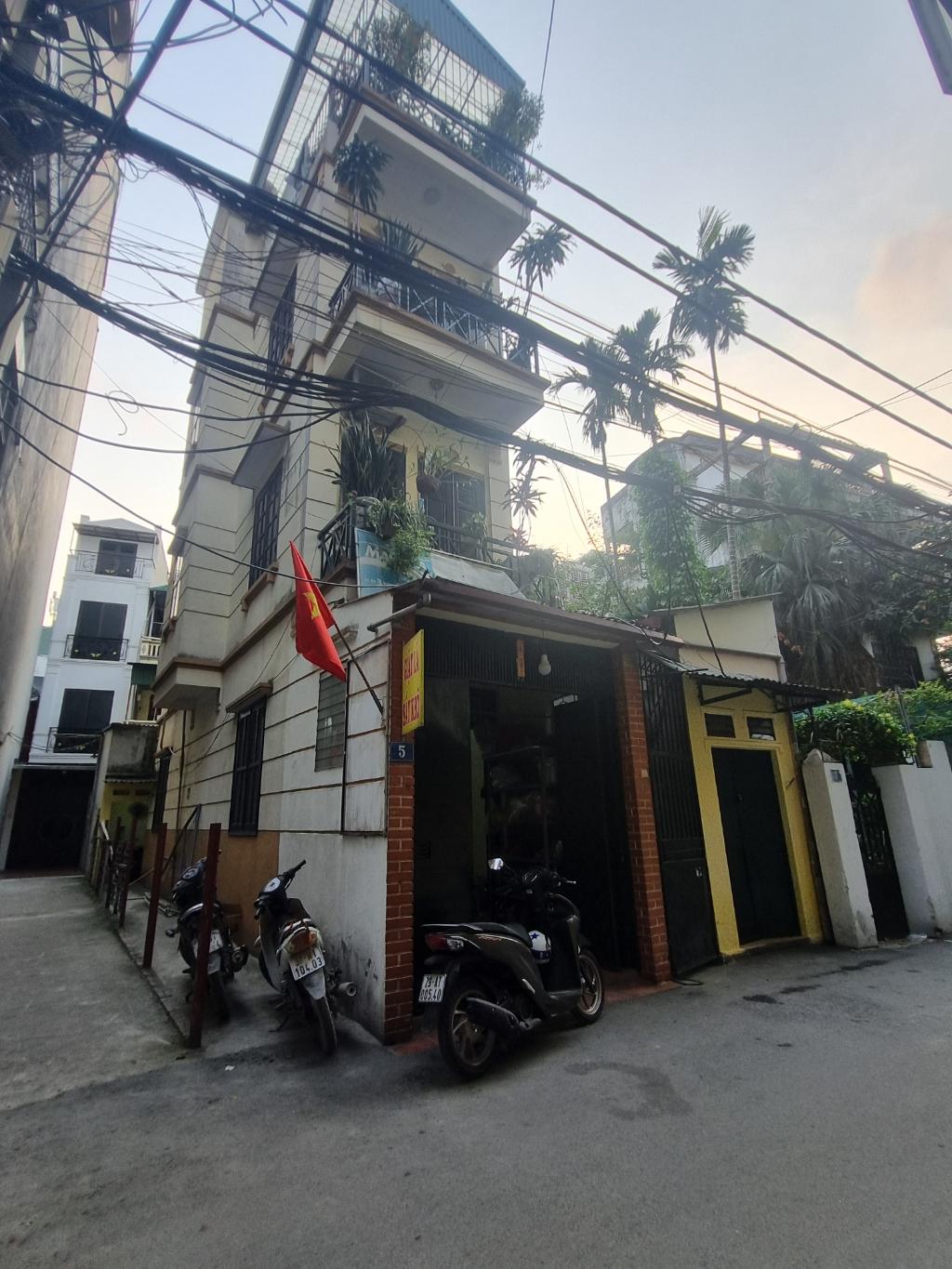 Bán nhà Bùi Xương Trạch - diện tích 159m2 4 tầng - ô tô tránh - giá 22 tỷ