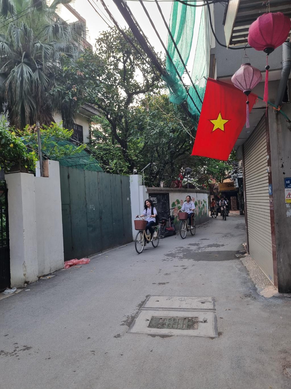 Bán nhà Bùi Xương Trạch - diện tích 159m2 4 tầng - ô tô tránh - giá 22 tỷ