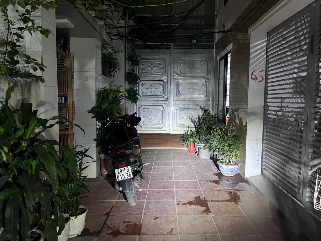 Bán nhà Láng Hạ - diện tích 61.4m2 3 tầng - LÔ GÓC - BÁN ĐẤT TẶNG NHÀ - giá 9,3 tỷ