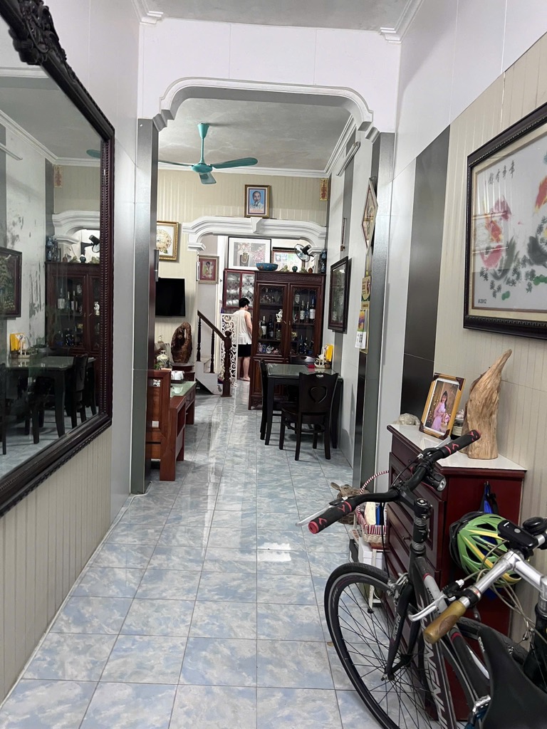 Bán nhà Láng Hạ - diện tích 61.4m2 3 tầng - LÔ GÓC - BÁN ĐẤT TẶNG NHÀ - giá 9,3 tỷ