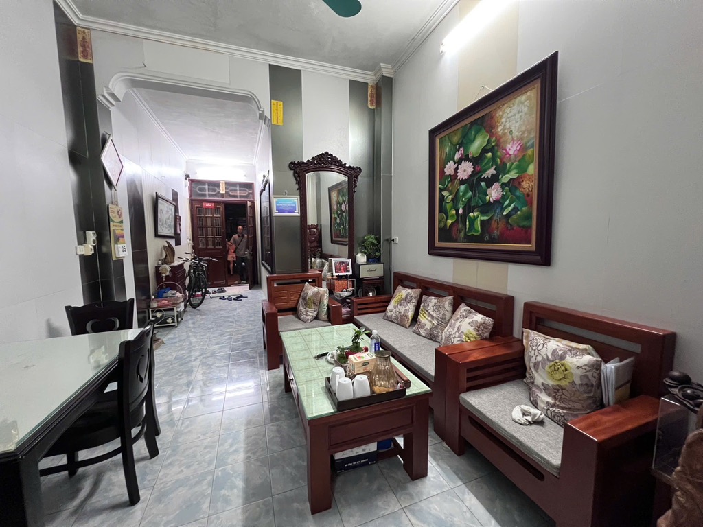 Bán nhà Láng Hạ - diện tích 61.4m2 3 tầng - LÔ GÓC - BÁN ĐẤT TẶNG NHÀ - giá 9,3 tỷ