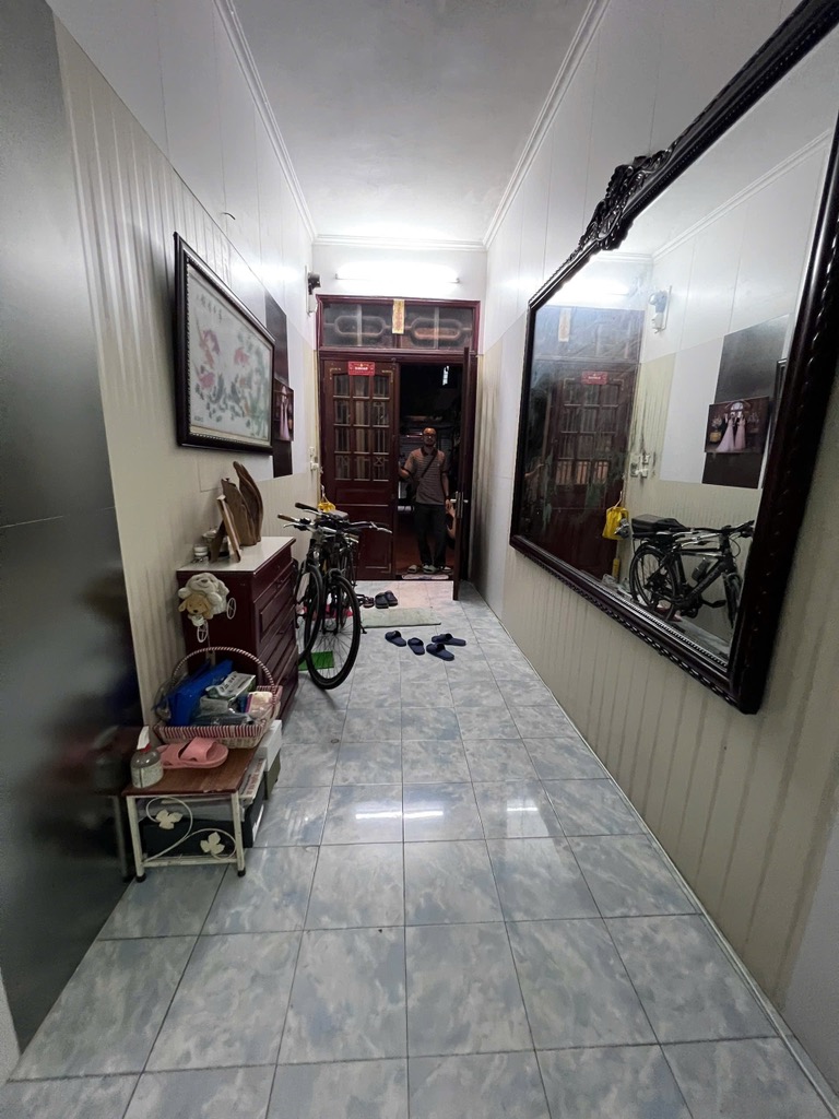 Bán nhà Láng Hạ - diện tích 61.4m2 3 tầng - LÔ GÓC - BÁN ĐẤT TẶNG NHÀ - giá 9,3 tỷ