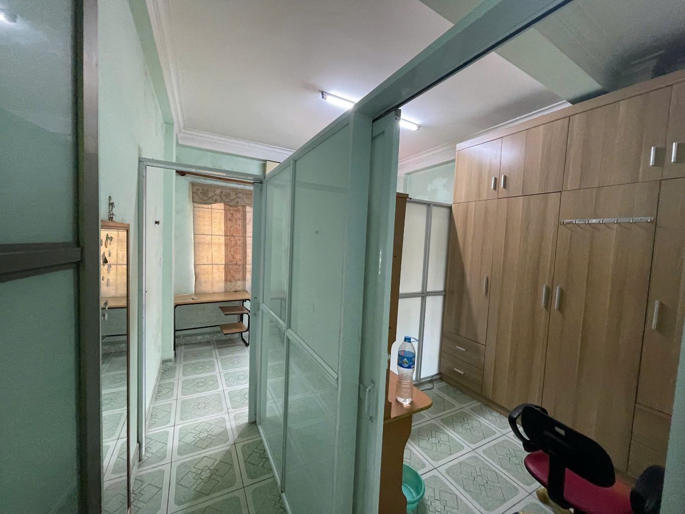 Bán nhà Lĩnh Nam - 21m2 sổ đỏ  5 tầng - mặt tiền 3.7m - giá 5.28 tỷ