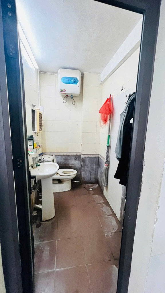 Bán nhà Phương Mai - diện tích 22,9m2 6 tầng - LÔ GÓC VỈA HÈ 2 BÊN - giá 15,8 tỷ