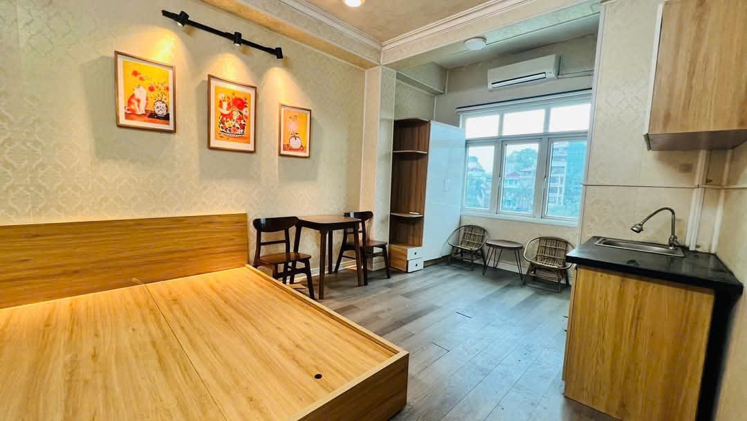 Bán nhà Phương Mai - diện tích 22,9m2 6 tầng - LÔ GÓC VỈA HÈ 2 BÊN - giá 15,8 tỷ