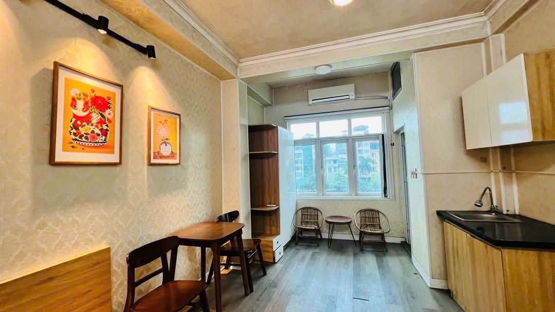 Bán nhà Phương Mai - diện tích 22,9m2 6 tầng - LÔ GÓC VỈA HÈ 2 BÊN - giá 15,8 tỷ