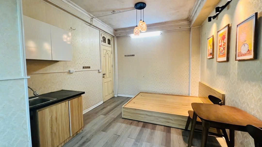 Bán nhà Phương Mai - diện tích 22,9m2 6 tầng - LÔ GÓC VỈA HÈ 2 BÊN - giá 15,8 tỷ