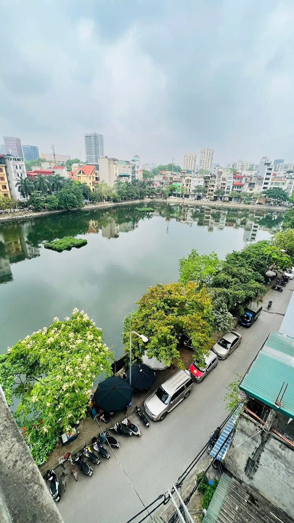 Bán nhà Phương Mai - diện tích 22,9m2 6 tầng - LÔ GÓC VỈA HÈ 2 BÊN - giá 15,8 tỷ