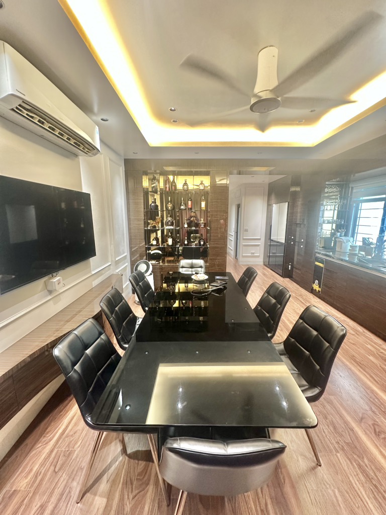 Bán nhà Nguyễn Đức Cảnh - diện tích 61m2 7 tầng - Lô góc, thang máy - giá 23,9 tỷ