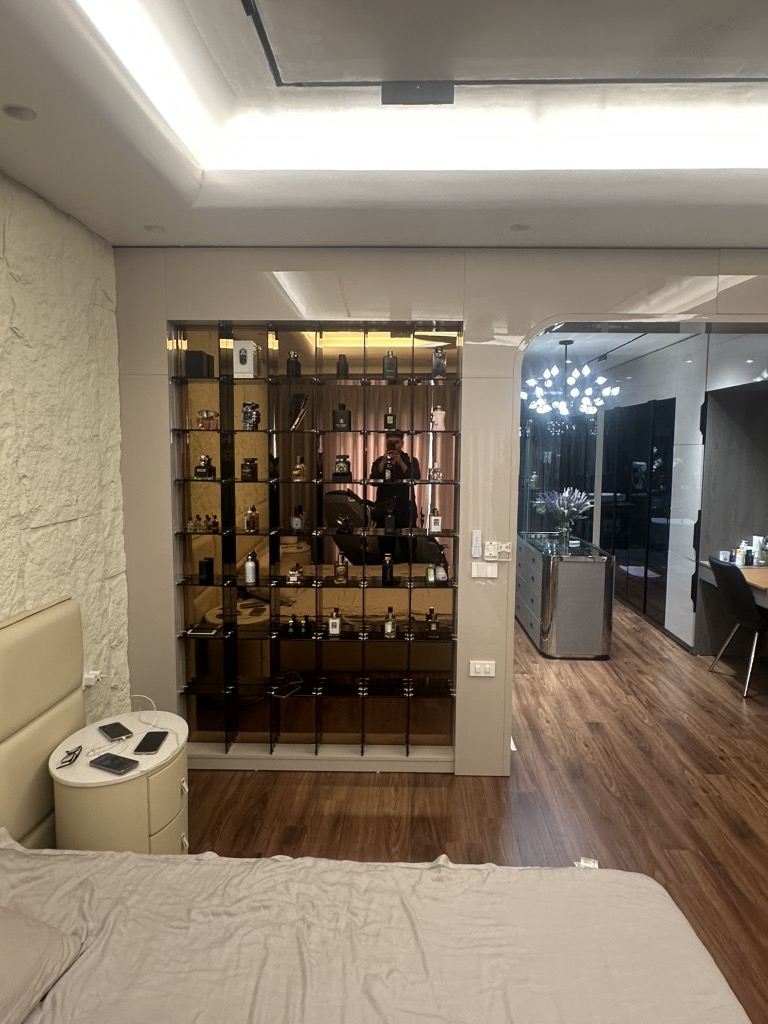 Bán nhà Nguyễn Đức Cảnh - diện tích 61m2 7 tầng - Lô góc, thang máy - giá 23,9 tỷ