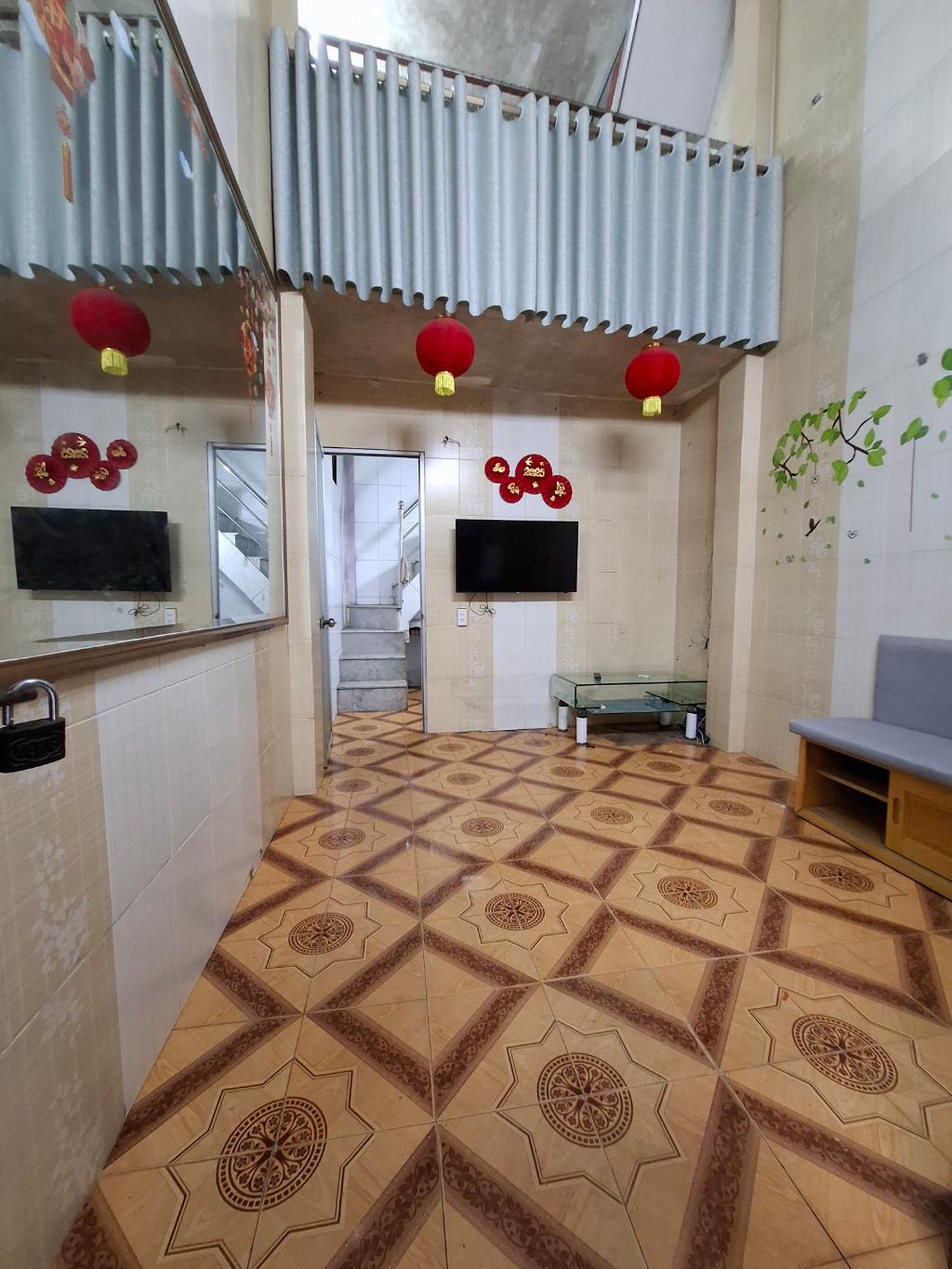 Bán nhà Dương Văn Bé - 18.5m2 4 tầng - lô góc gần ô tô - giá 4.3 tỷ