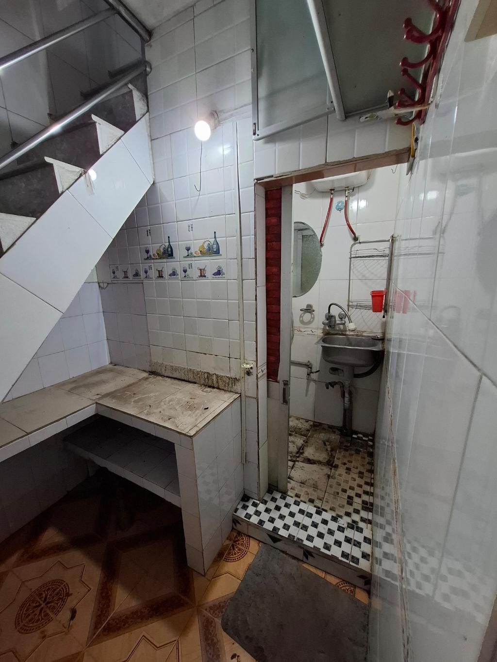 Bán nhà Dương Văn Bé - 18.5m2 4 tầng - lô góc gần ô tô - giá 4.3 tỷ