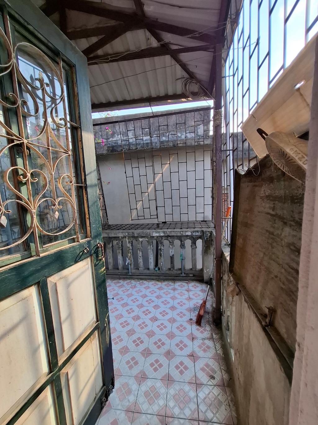 Bán nhà Dương Văn Bé - 18.5m2 4 tầng - lô góc gần ô tô - giá 4.3 tỷ