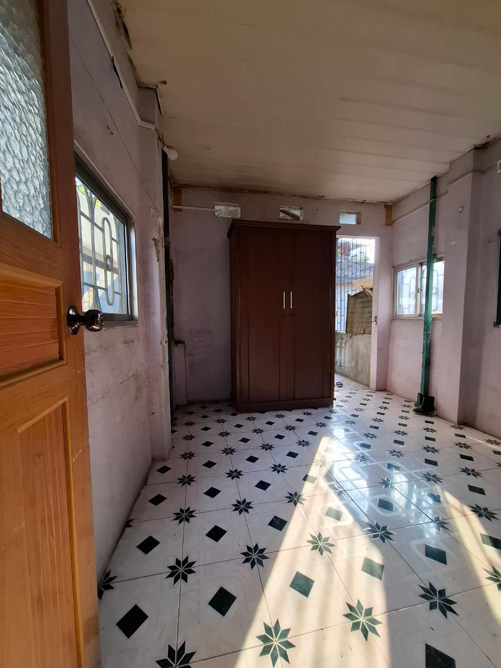 Bán nhà Dương Văn Bé - 18.5m2 4 tầng - lô góc gần ô tô - giá 4.3 tỷ