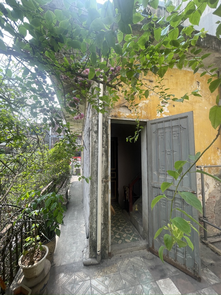 Bán nhà Trương Định - diện tích 75m2 2 tầng - MẶT PHỐ - LÔ GÓC - KINH DOANH ĐỈNH - giá 15,9 tỷ