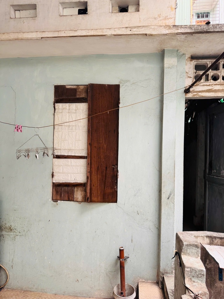 Bán nhà Bạch Mai - 23m2 2 tầng - gần phố - giá 3.8 tỷ