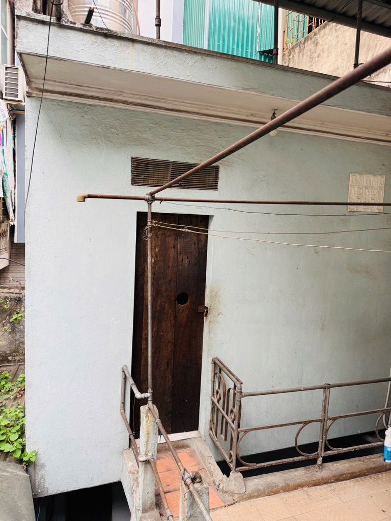 Bán nhà Bạch Mai - 23m2 2 tầng - gần phố - giá 3.8 tỷ