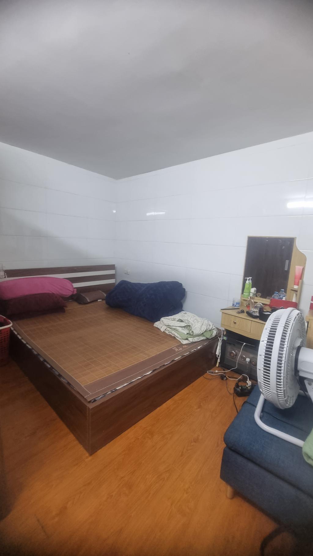 Bán nhà Đông Thiên - diện tích 40m2 2 tầng - nhà đẹp ở luôn - giá 3,3 triệu