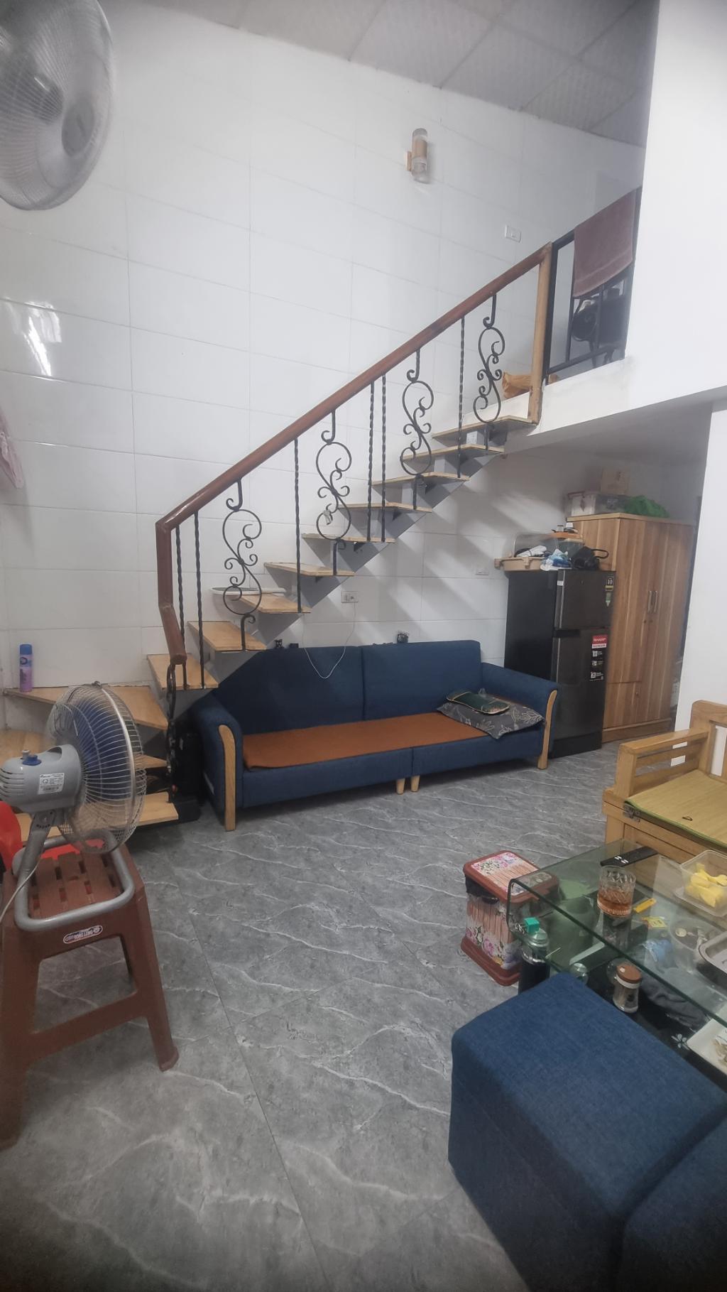 Bán nhà Đông Thiên - diện tích 40m2 2 tầng - nhà đẹp ở luôn - giá 3,3 triệu