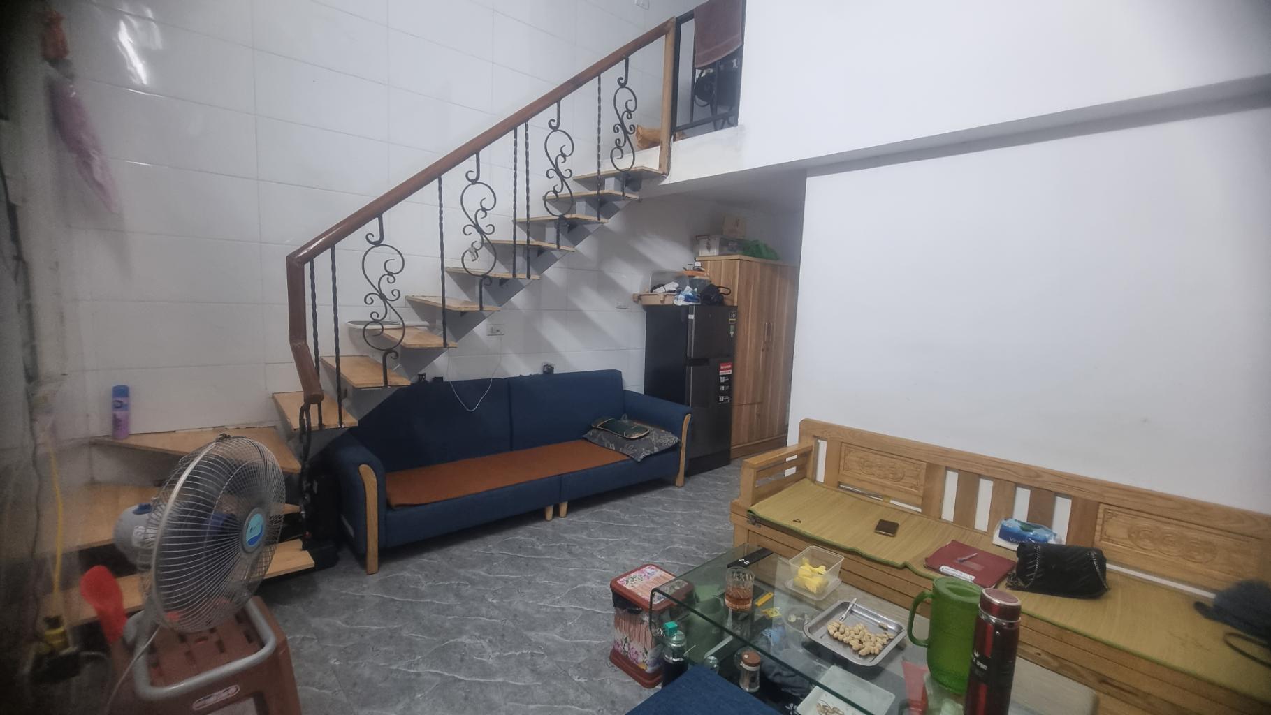 Bán nhà Đông Thiên - diện tích 40m2 2 tầng - nhà đẹp ở luôn - giá 3,3 triệu