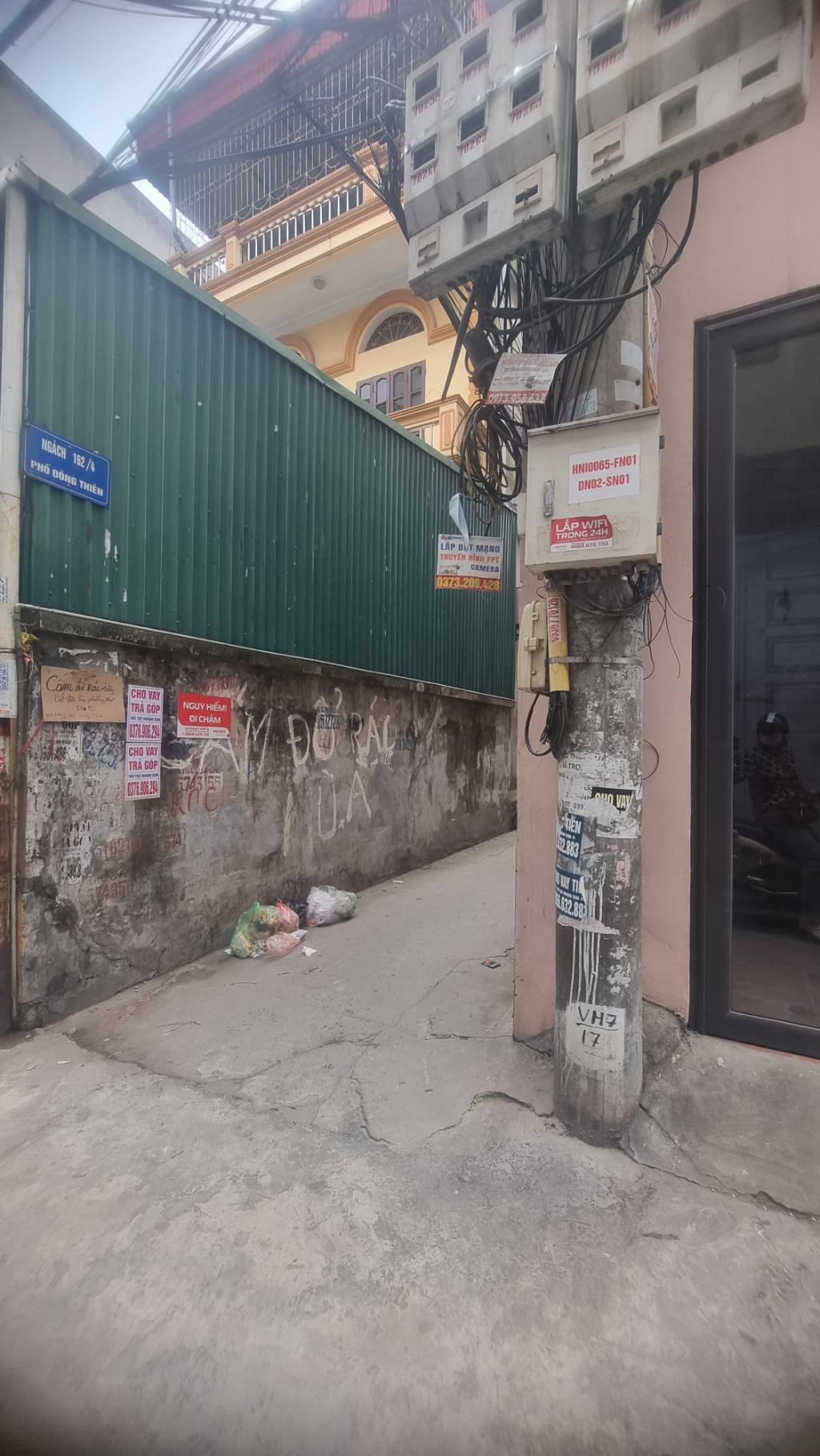 Bán nhà Đông Thiên - diện tích 40m2 2 tầng - nhà đẹp ở luôn - giá 3,3 triệu