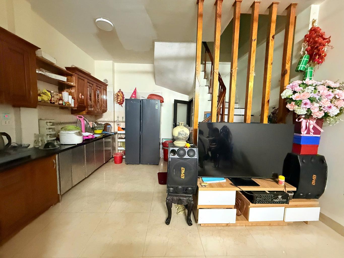 Bán nhà Định Công Hạ - 41.1m2 5 tầng - ô tô đỗ cửa - giá 6.7 tỷ