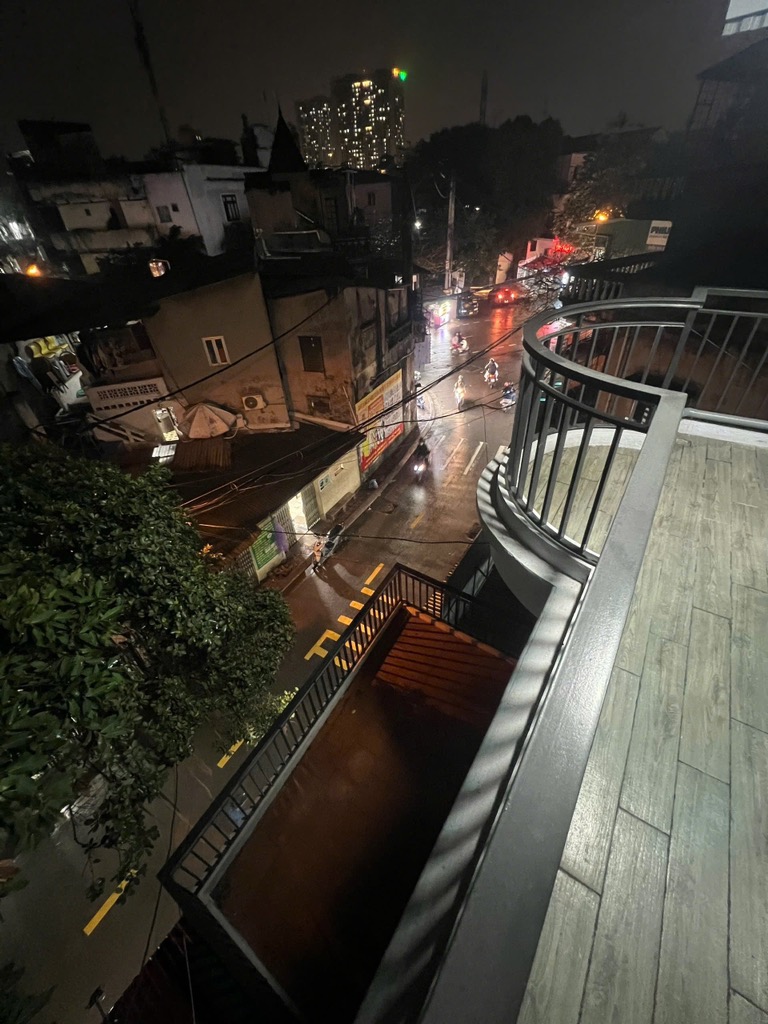 Bán nhà Lĩnh Nam - diện tích 90m2 3 tầng - ô tô tránh - giá 22,5 tỷ