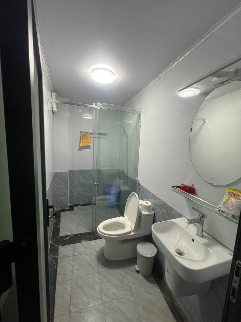 Bán nhà Lĩnh Nam - diện tích 90m2 3 tầng - ô tô tránh - giá 22,5 tỷ