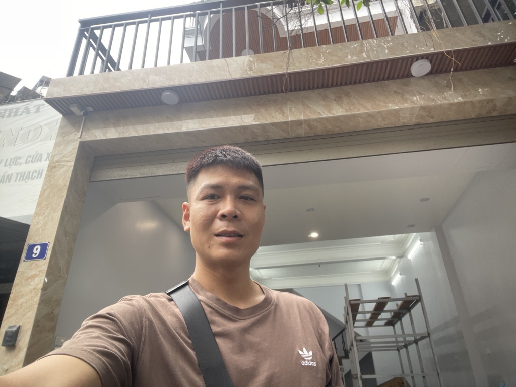 Bán nhà Lĩnh Nam - diện tích 90m2 3 tầng - ô tô tránh - giá 22,5 tỷ