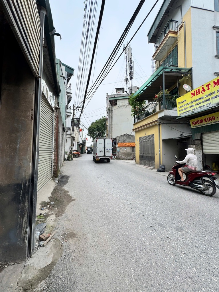 Bán nhà Nguyễn Khoái - diện tích 41m2 1 tầng - Mặt ngõ ô tô tránh nhau - giá 7,2 tỷ